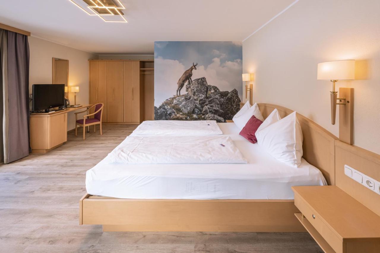 Acherl Hotel