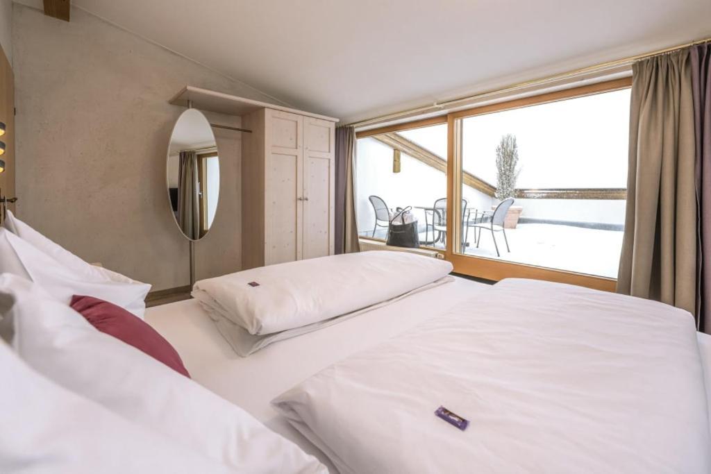 Acherl Hotel